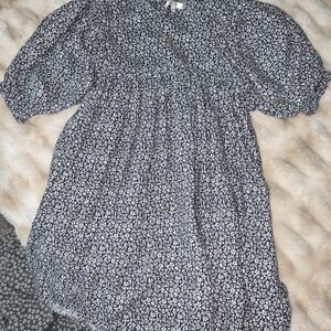 Rylee + Cru Navy Floral Smocked Puff-Sleeve Dress